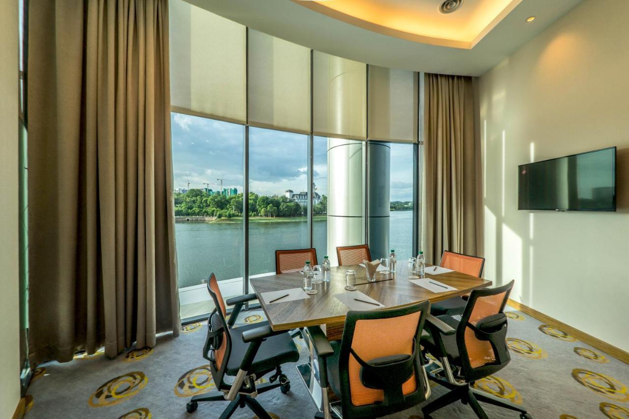 Zenith Hotel Putrajaya Exterior photo